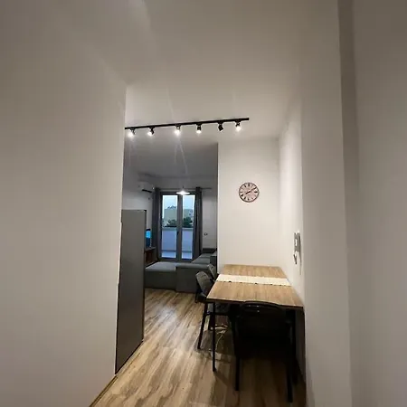 Thyamis Apartman Tirana